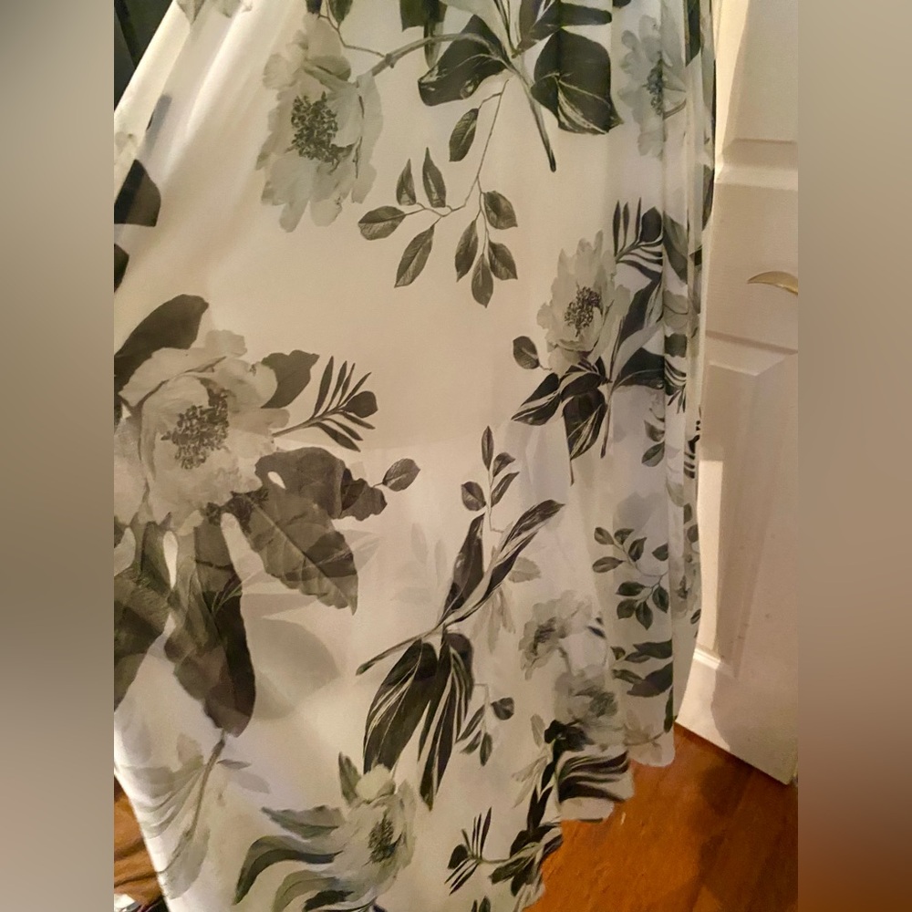 Calvin Klein black/white floral print cold shoulder maxi dress size 4 - Picture 7 of 11